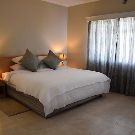 בלוויל 34Onlincoln Guesthouse מראה חיצוני תמונה