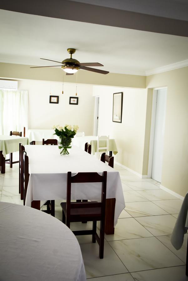 בלוויל 34Onlincoln Guesthouse מראה חיצוני תמונה
